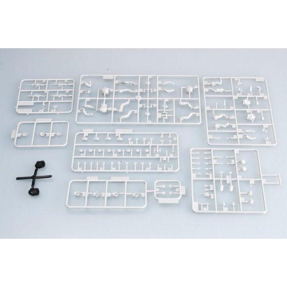 TRUMPETER: 1:35 US Army CH-47D Crew & Infantry
