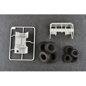 TRUMPETER: 1:35 M983A2 HEMTT Tractor with M870A1 Semi-Trailer