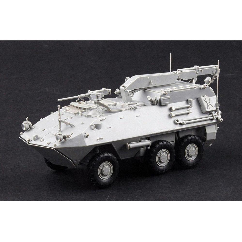 TRUMPETER: 1:35 Canadian AVGP Husky (Early Version)