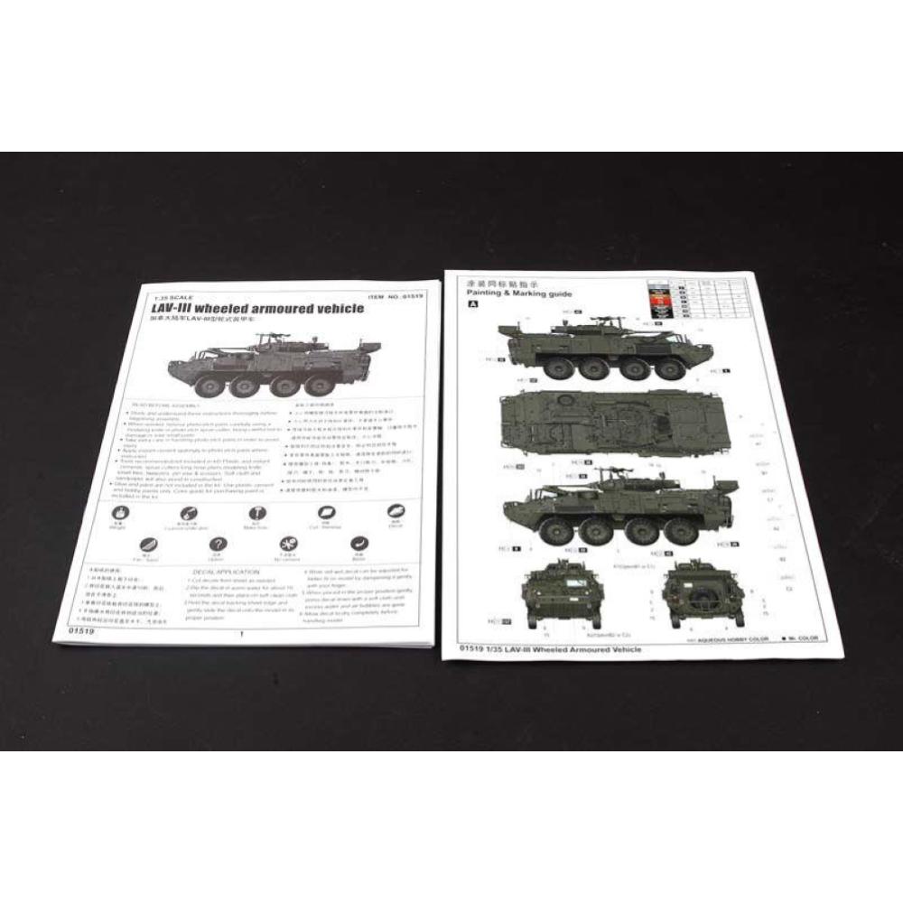 TRUMPETER: 1:35 LAV-III 8x8 Kodiak