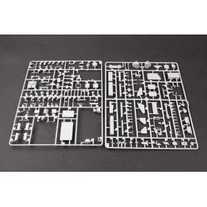 TRUMPETER: 1:35 LAV-III 8x8 Kodiak