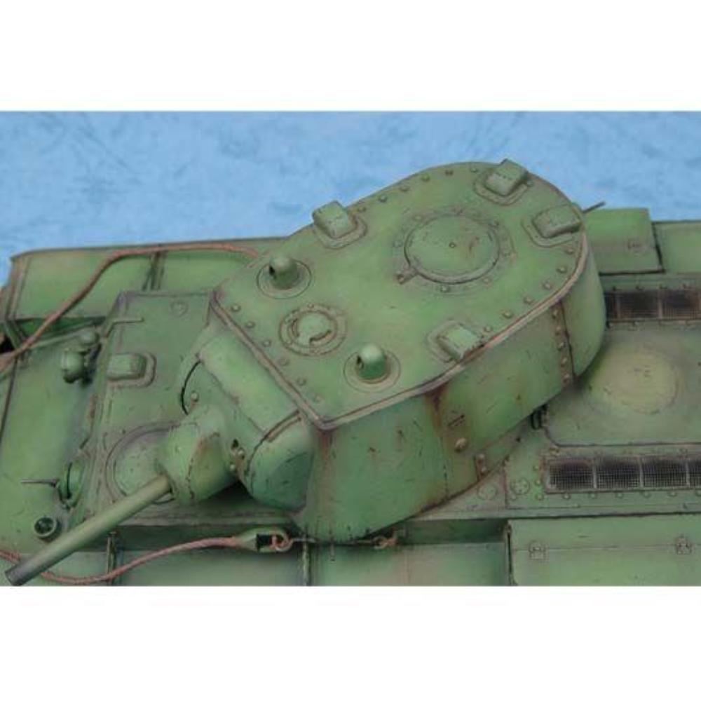 TRUMPETER: 1/35 KV-1 M1939