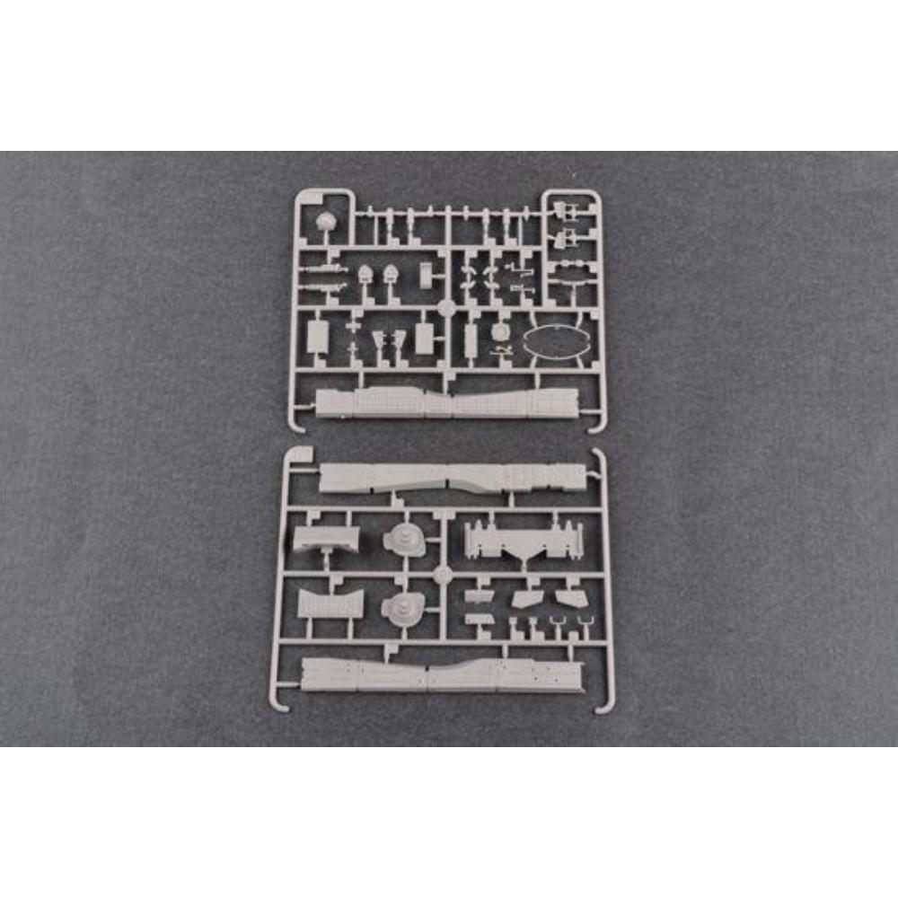 TRUMPETER: 1:35 Soviet T-64AV Mod. 1984