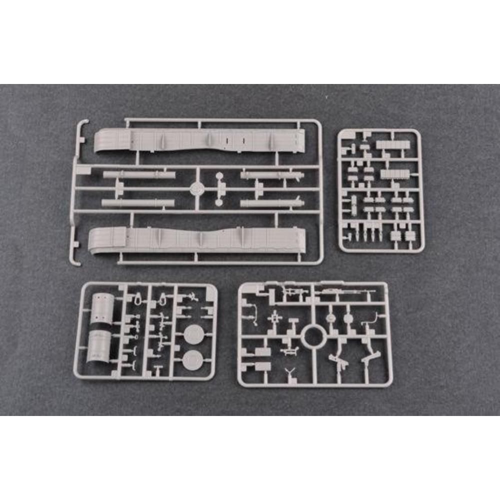 TRUMPETER: 1:35 Soviet T-64AV Mod. 1984