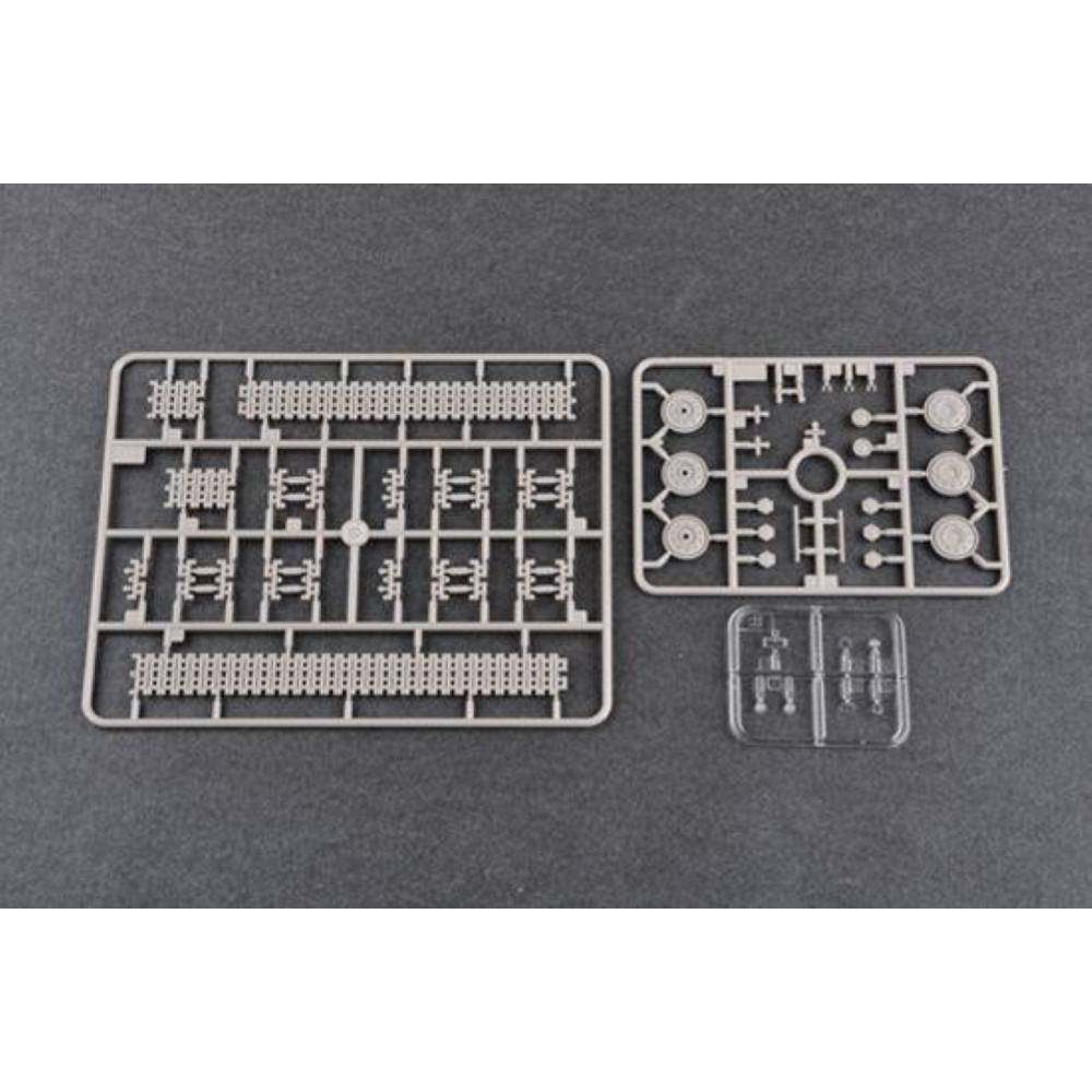 TRUMPETER: 1:35 Soviet T-64AV Mod. 1984