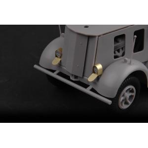 TRUMPETER: 1:35 8,8cm Flak18 auf Sd.Kfz.8 12t ZgKw "Bunkerknacker"