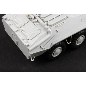 TRUMPETER: 1:35 Russian BTR-70 APC late version