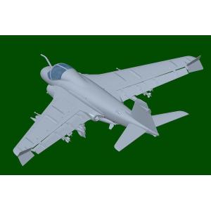 TRUMPETER: 1/72 A-6E TRAM Intruder