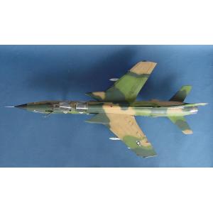 TRUMPETER: 1:32 Republic F-105G Thunderchief "Wild Weasel"