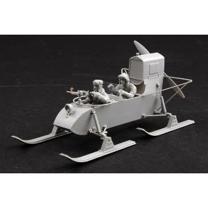 TRUMPETER: 1/35 Soviet Aerosan RF-8