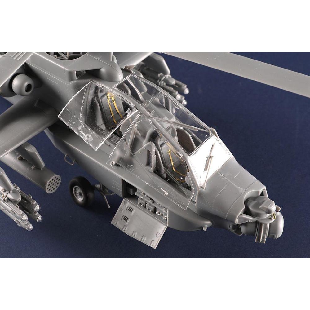TRUMPETER: 1:35 Hughes AH-64A Apache Early (1:35)
