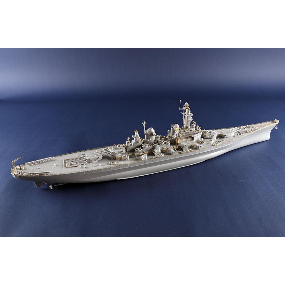 TRUMPETER: 1/350 USS Montana BB-67
