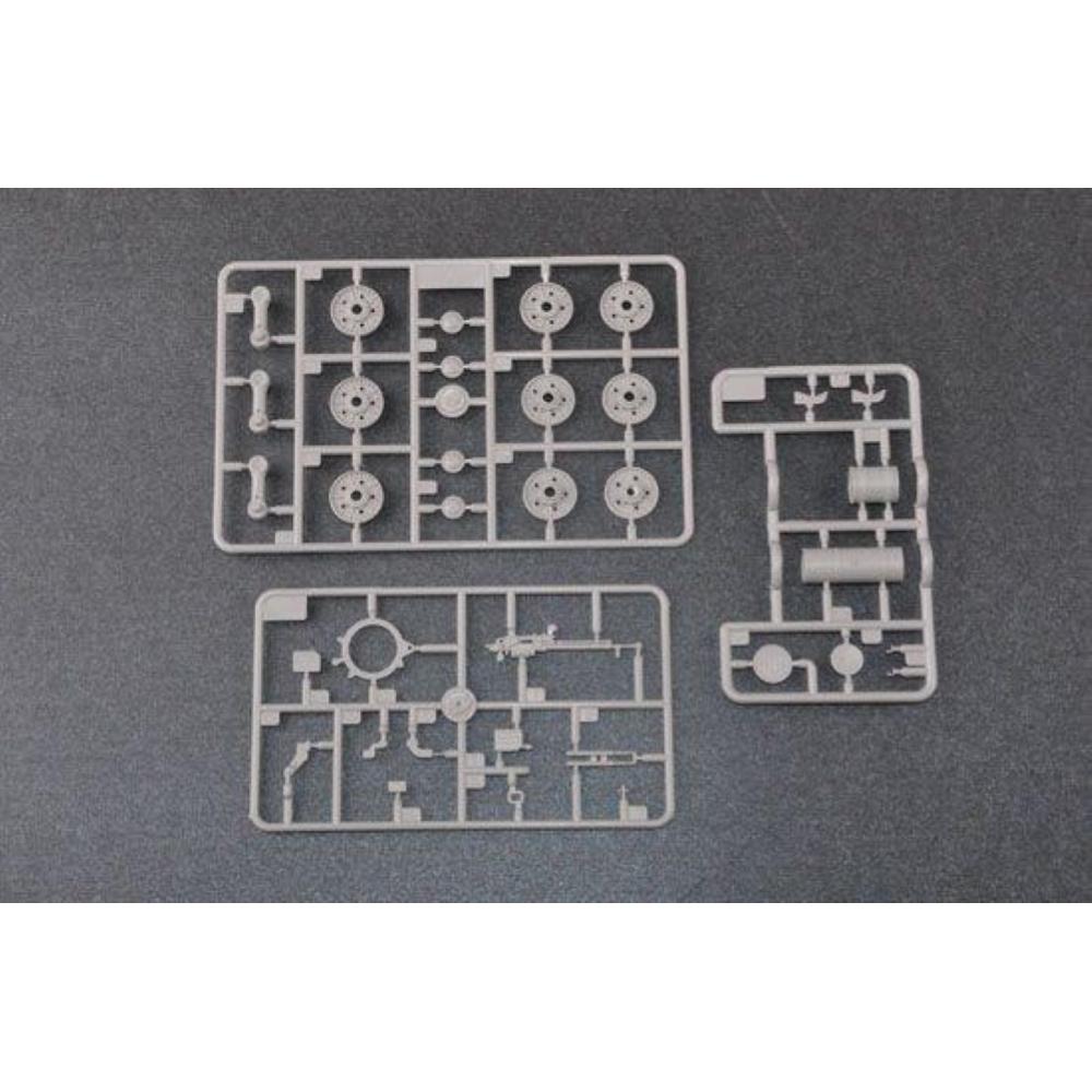 TRUMPETER: 1/35 Soviet Object 704 SPH