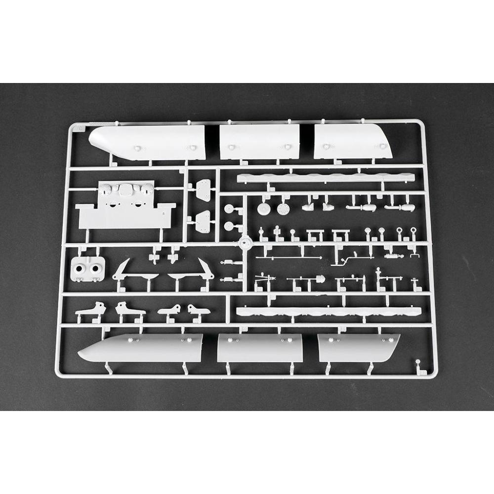 TRUMPETER: 1:35 E-100 Flakpanzer w/Flakrakete Rheintocher I