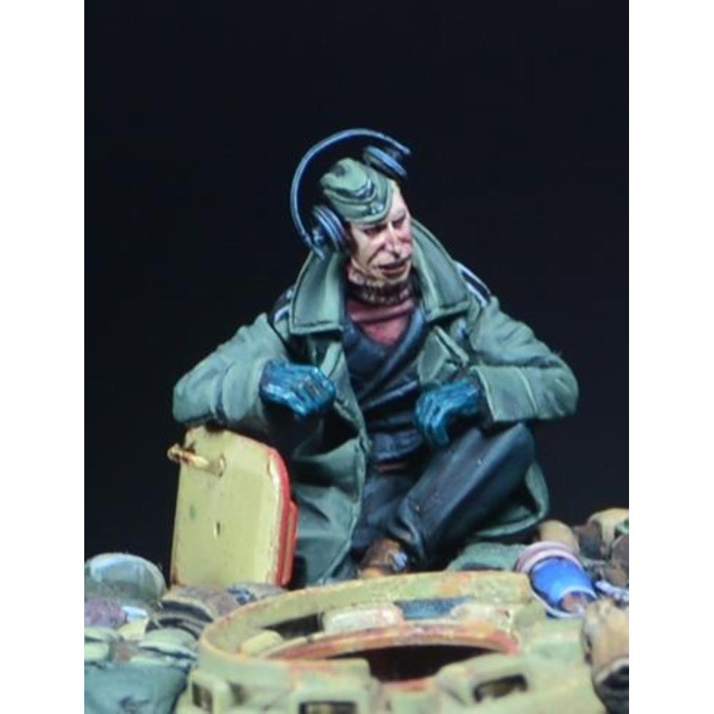 Darius Miniatures: 1:35 Tiger Tank Crew (1)