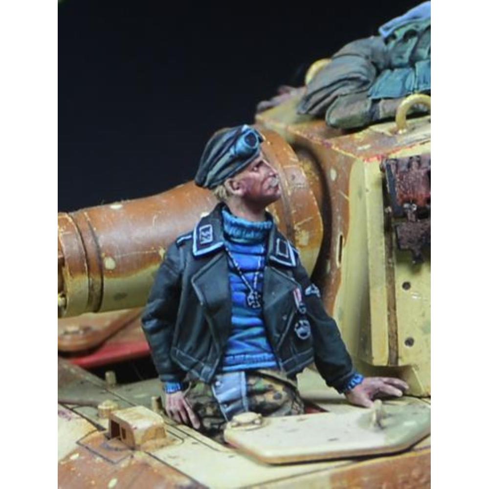 Darius Miniatures: 1:35 Tiger Tank Crew, Driver