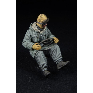D-DAY miniatures: 1:35 WSS Schwimmwagen Driver, Winter 1943-45